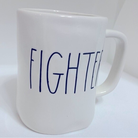 Rae‎ Dunn Fighter Mug - Picture 3 of 5
